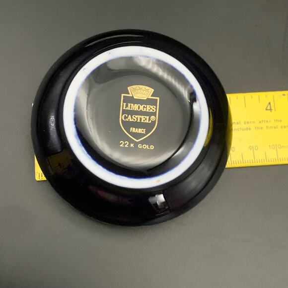 Limoges Castel France Blue Porcelain 22K Gold Trinket Box Courting Couple Vtg - Picture 10 of 11